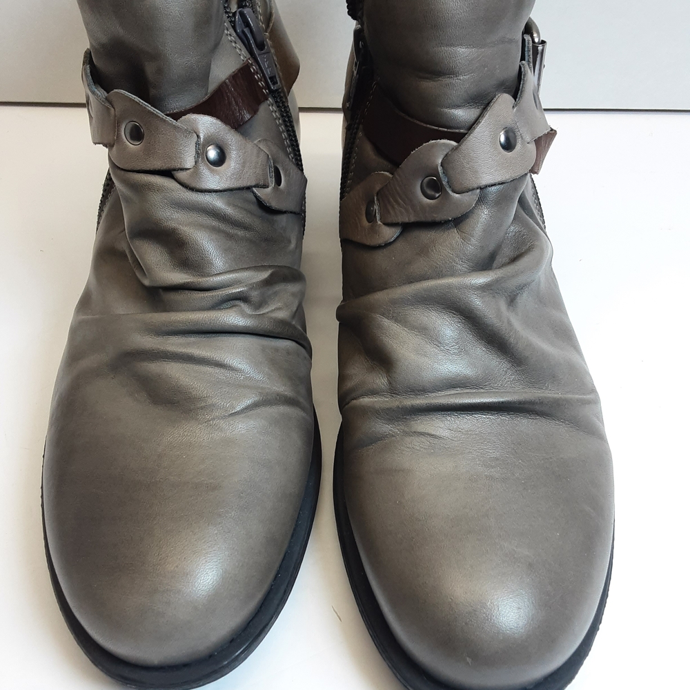 Miz Mooz Women's Gray Ankle Boots